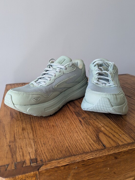 Brooks Other - Ghost Max SE - 10.5 Brooks Men's Walking Shoe - Seafoam Green - 1104441D357